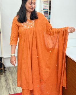 Embroidered Women’s Cotton Silly Slitted Churidar Full Suit Set – Code: 1740
