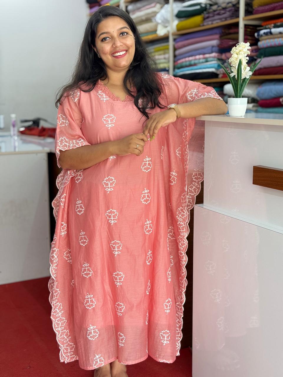 Women’s Kaftan with thread work – Code: KU-521